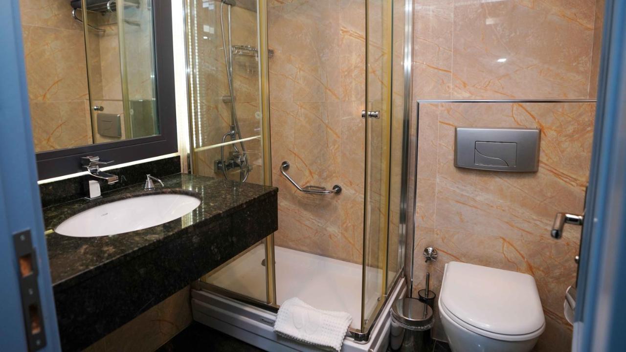 Aura Marina Hotel Istanbul Exterior photo